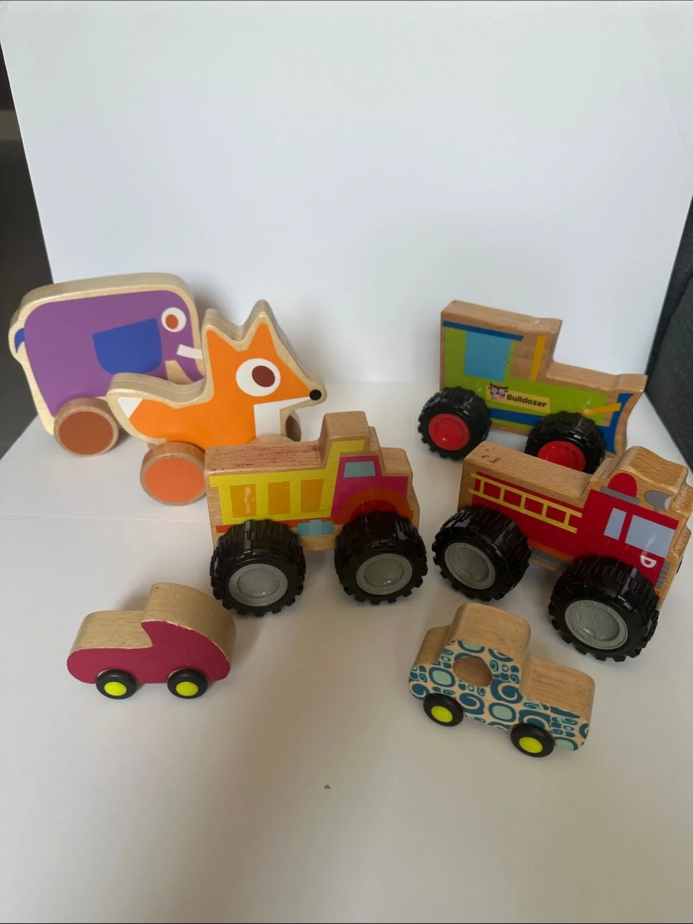 Wooden Kids Vehicle & Animal Playset - Orange, Purple, Red